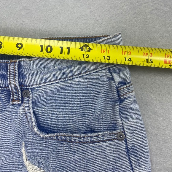 Billabong Denim Shorts Womens Size 26 Blue Distressed Cuffed Casual - Picture 10 of 14